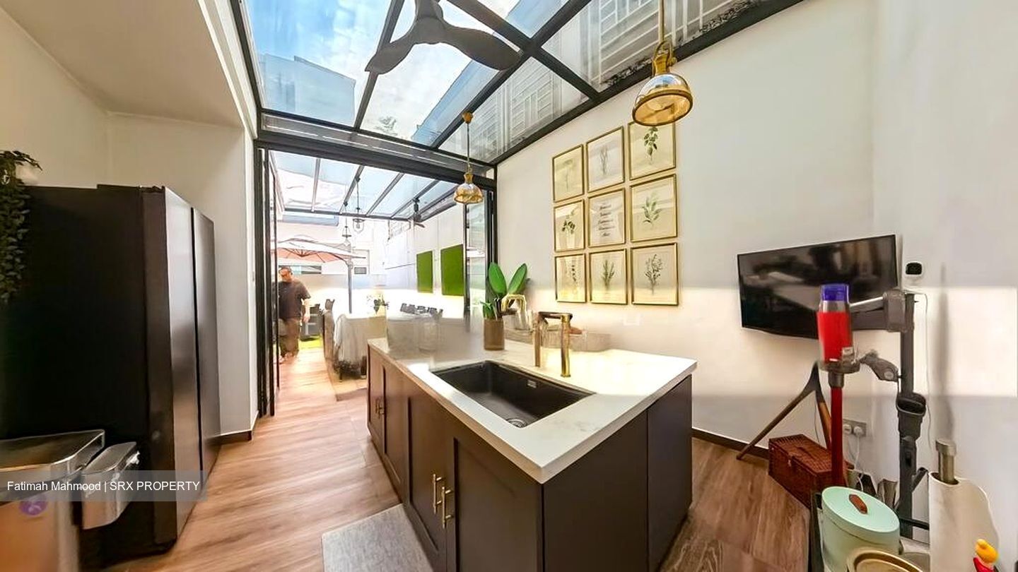 Jalan Angin Laut (D16), Terrace #501769891